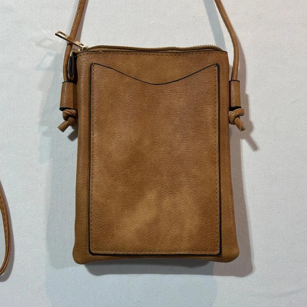 Elegant Tan Crossbody Leather Bag with Buckle Accents - Picture 2 of 9